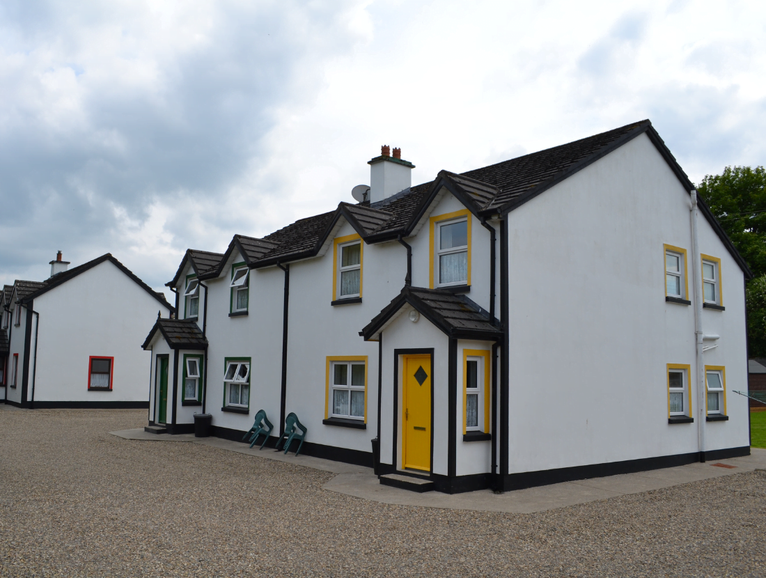 Riverbank Cottages