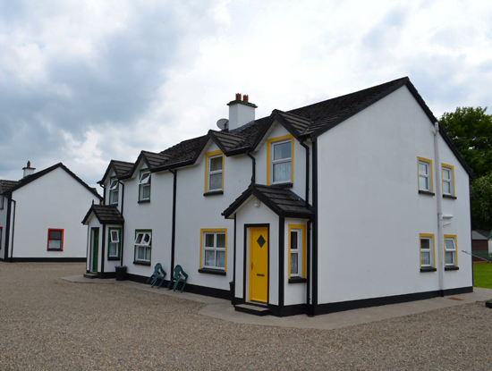 Riverbank Cottages